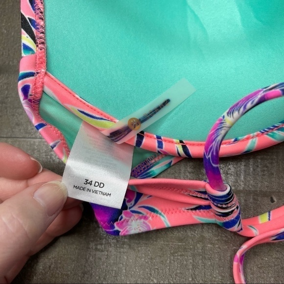 NWOT Shade & Shore Tropical Print Bikini Top - Picture 9 of 12